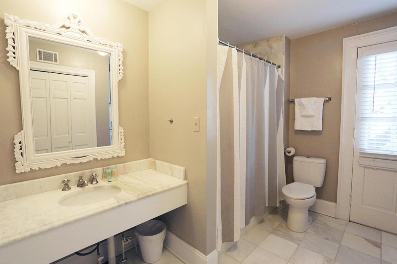 Oglethorpe Manor Main House Villa Savannah Bagian luar foto