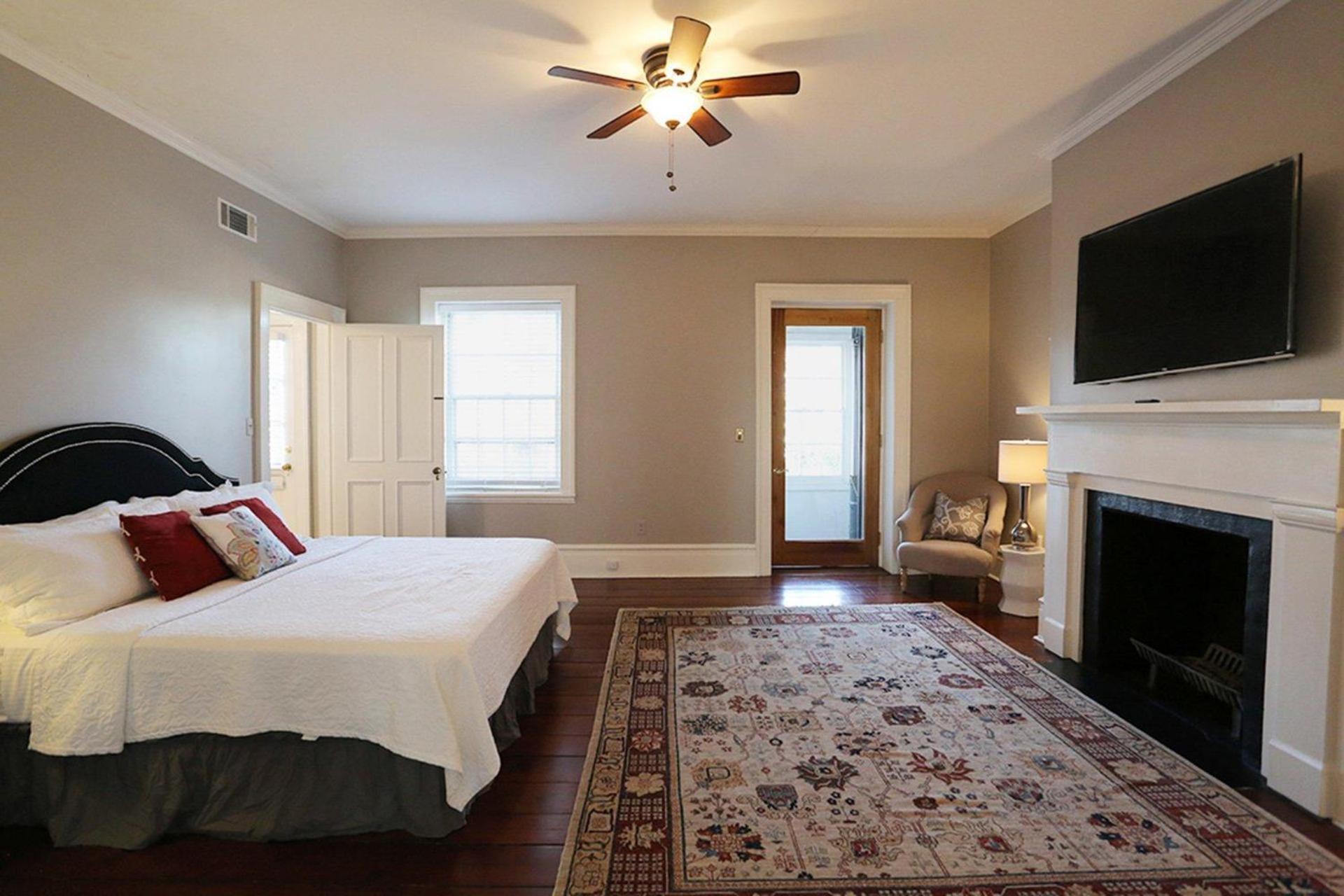 Oglethorpe Manor Main House Villa Savannah Bagian luar foto